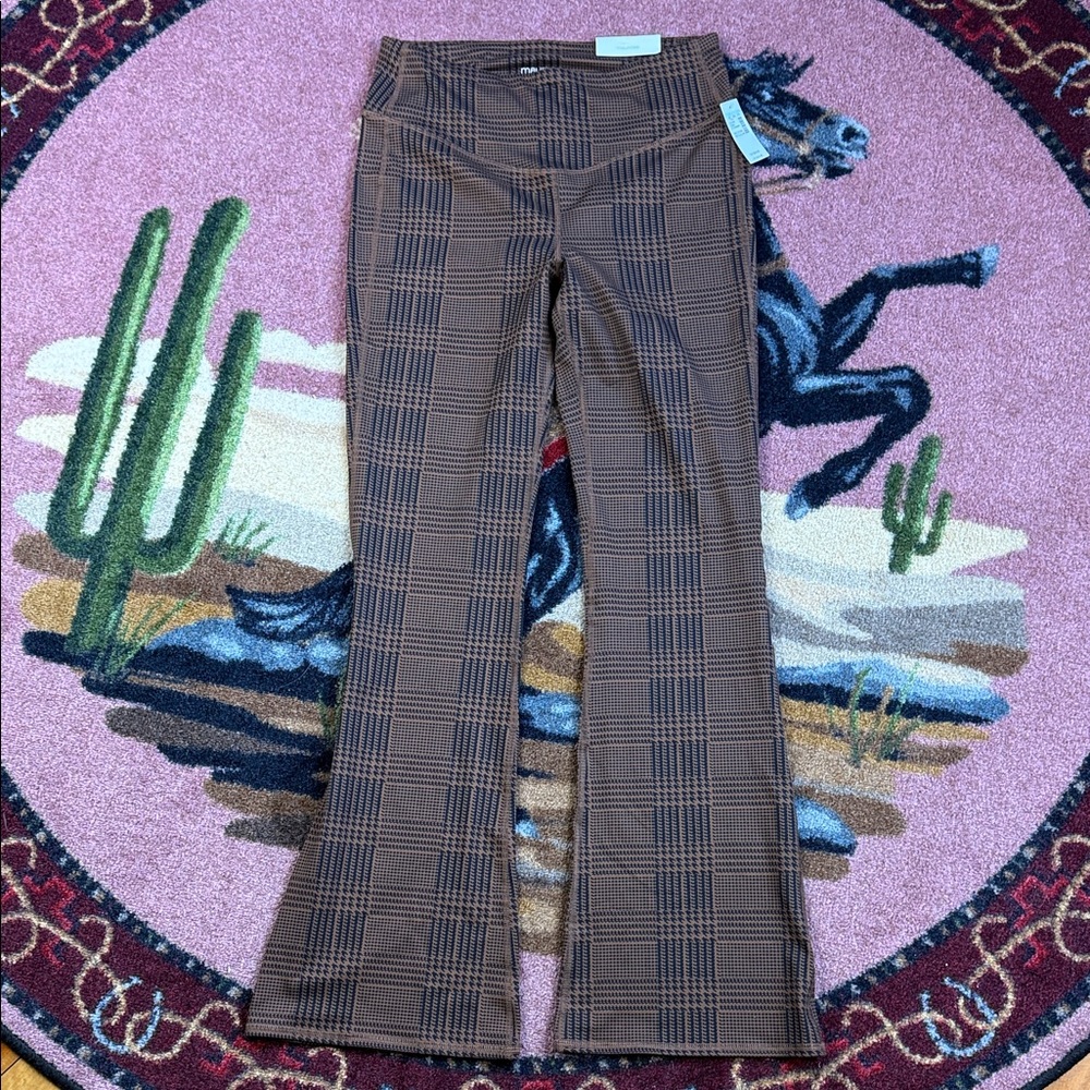 NWT MAURICES FLARE LEGGINGS PLAID BROWN